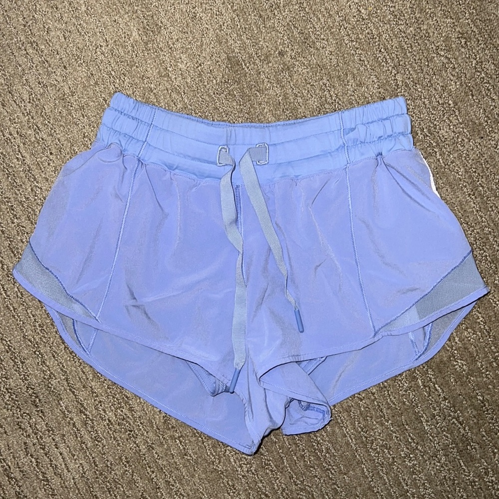 Lululemon Hotty-Hot shorts 2.5”